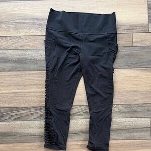 Athleta Black Salutation 7/8 Tight with Side Ruched Detail